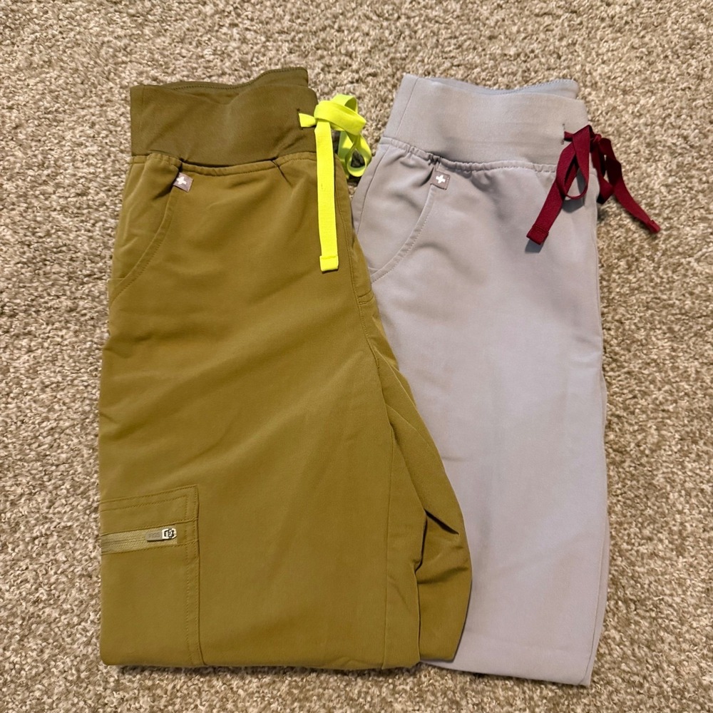 2 pairs of Figs Zamora high waisted jogger scrubs XS gray green workwear casual